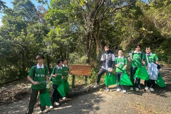 Community Service with the Tai Po Youth Network